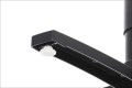 Aluminiowy element dolny podstawy SH-C06 w kolorze czarnym - widok jednej nogi z regulowaną stopką.